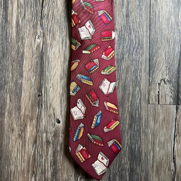 Creative American Design Alynn Neckwear Required Reading mens neck tie 100% Silk - Picture 1 of 3
